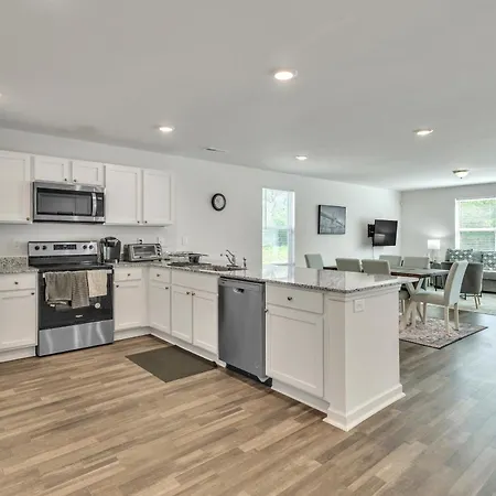 5Br Pet Friendly Retreat With Garage Parking Home